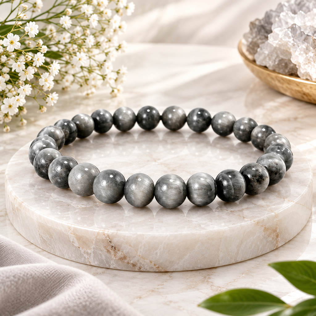Grey Cat's Eye